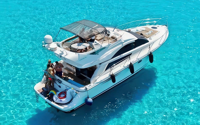 Fairline 43